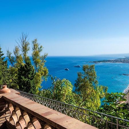 Casa Ariadne Giardini Naxos Esterno foto