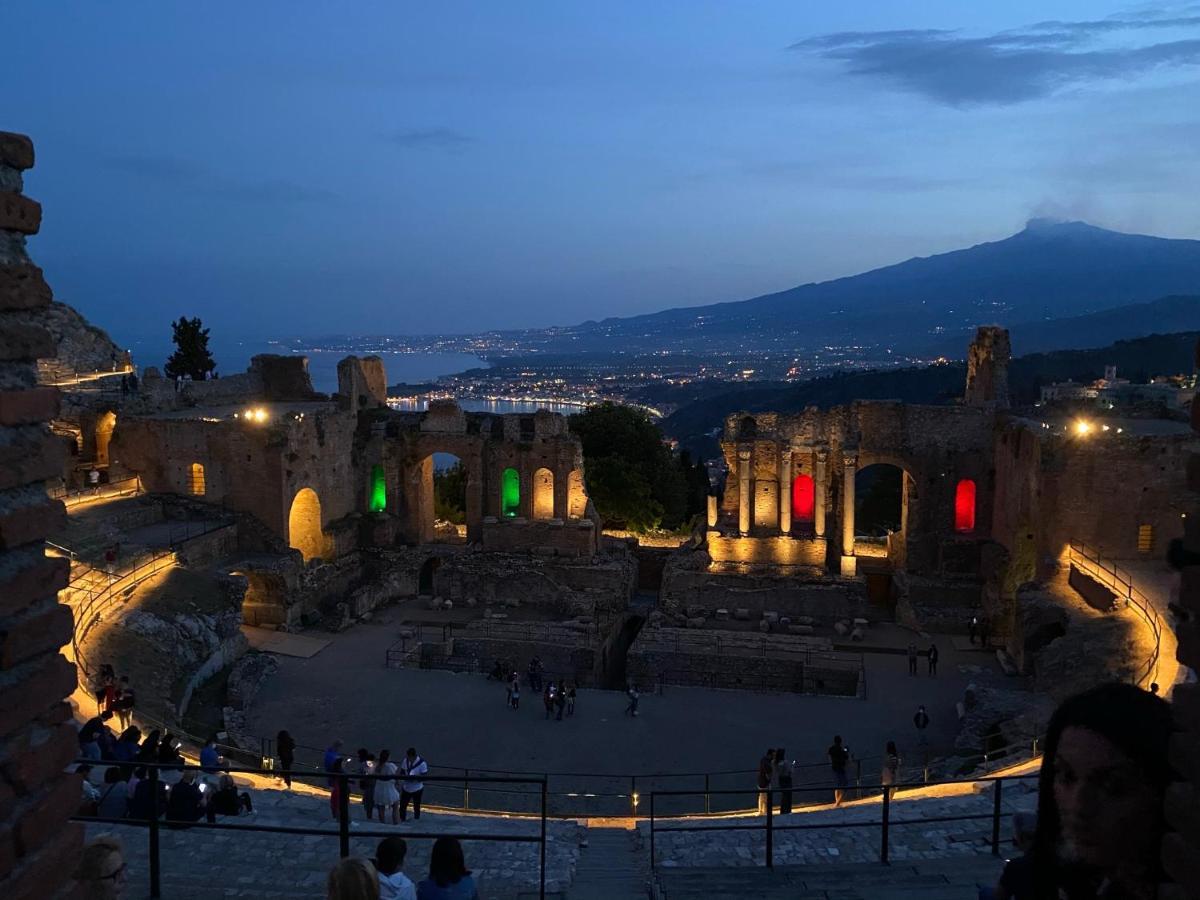 Casa Ariadne Giardini Naxos Esterno foto